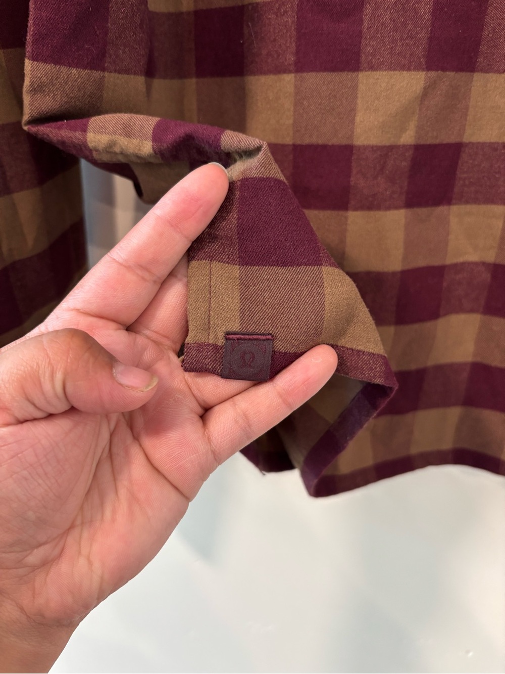 Lululemon Masons Peak Flannel Button Up Shirt Plaid Long Sleeve Mens Size Large - Picture 4 of 6